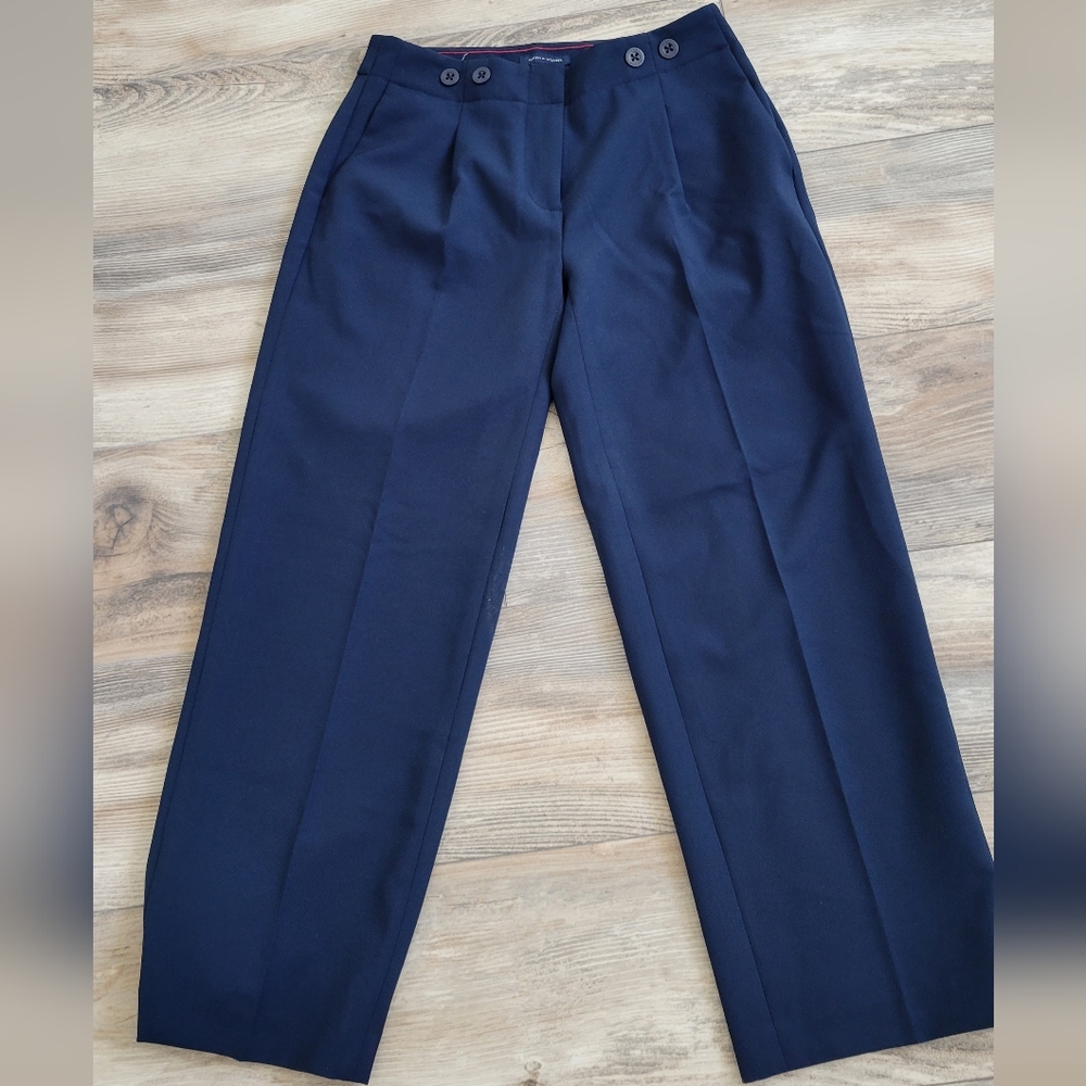 New without tag Tommy Hilfiger pants size 00 low waist Blue